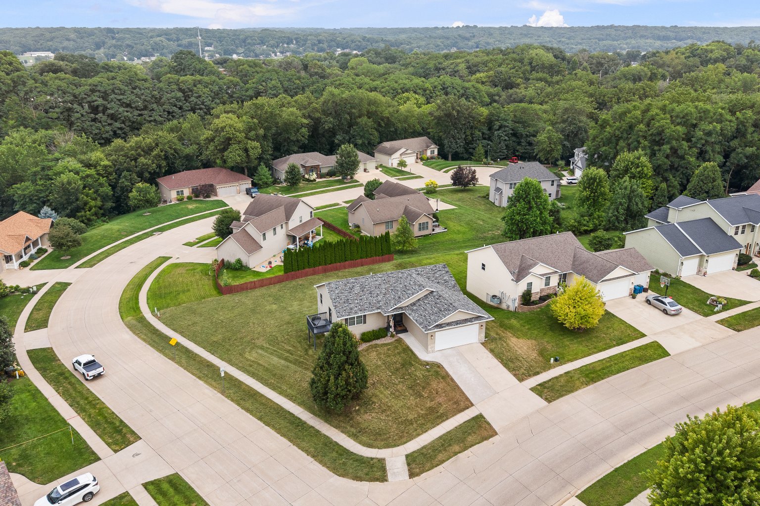 main property photo 5