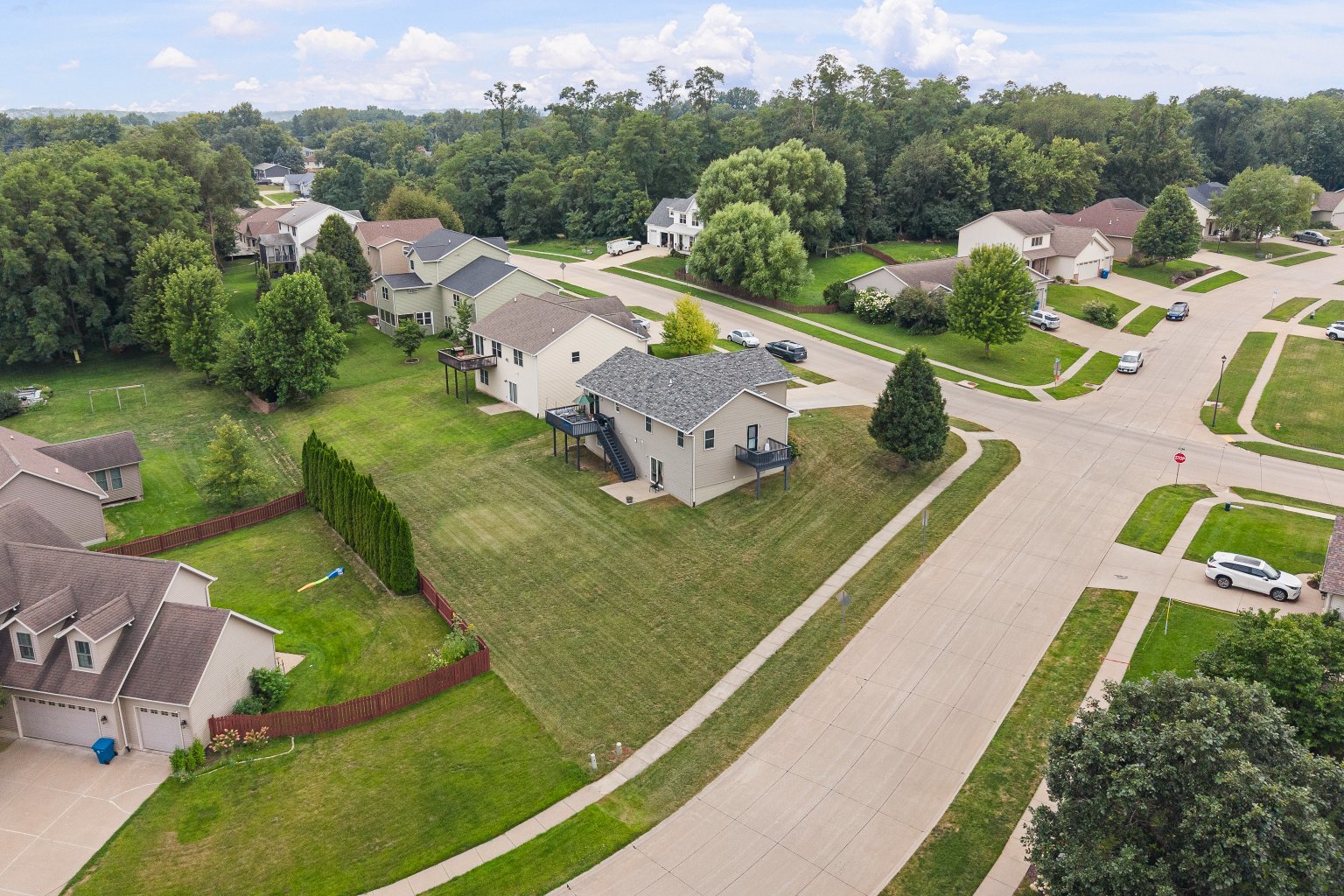 main property photo 6