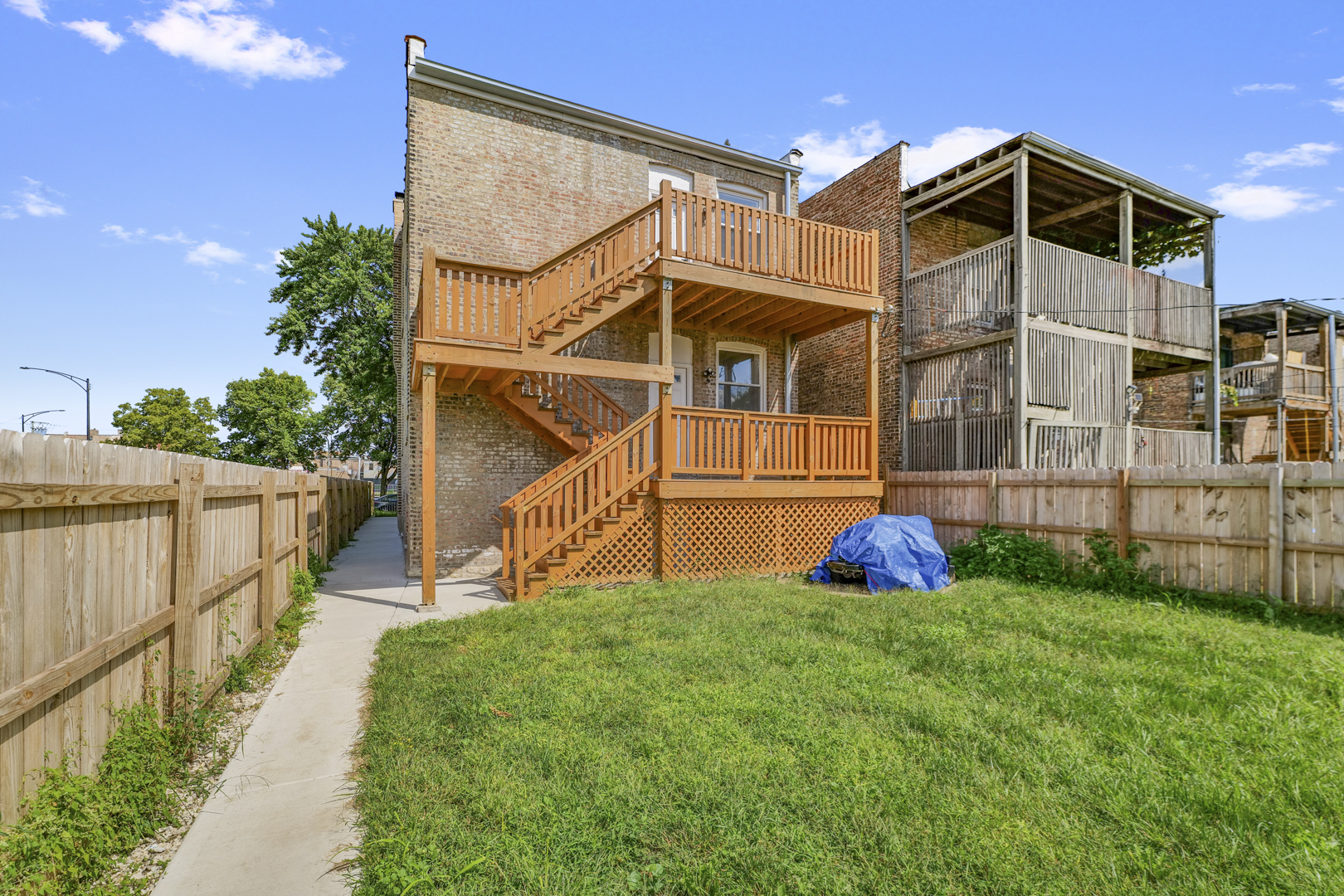 main property photo 13