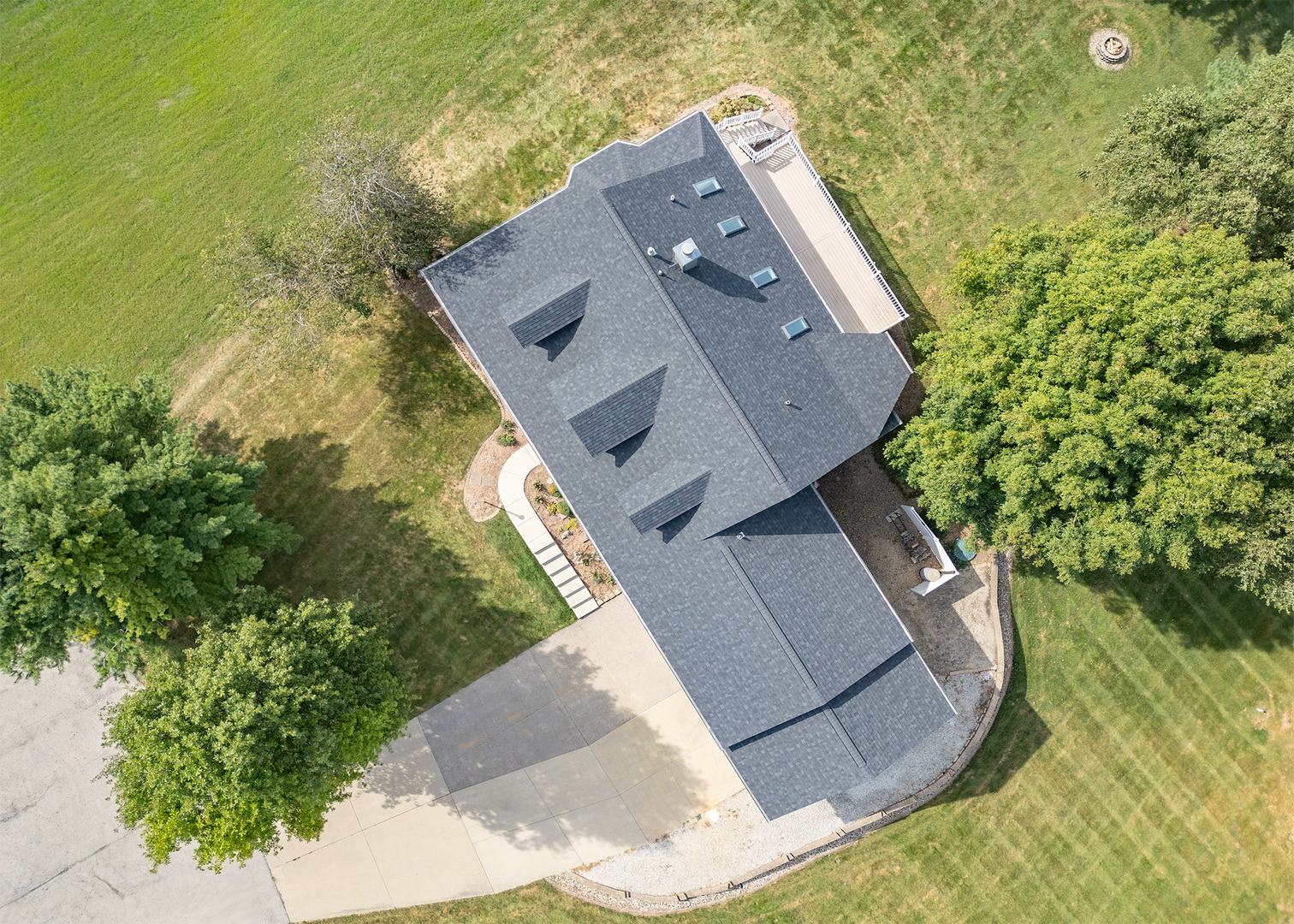 main property photo 48
