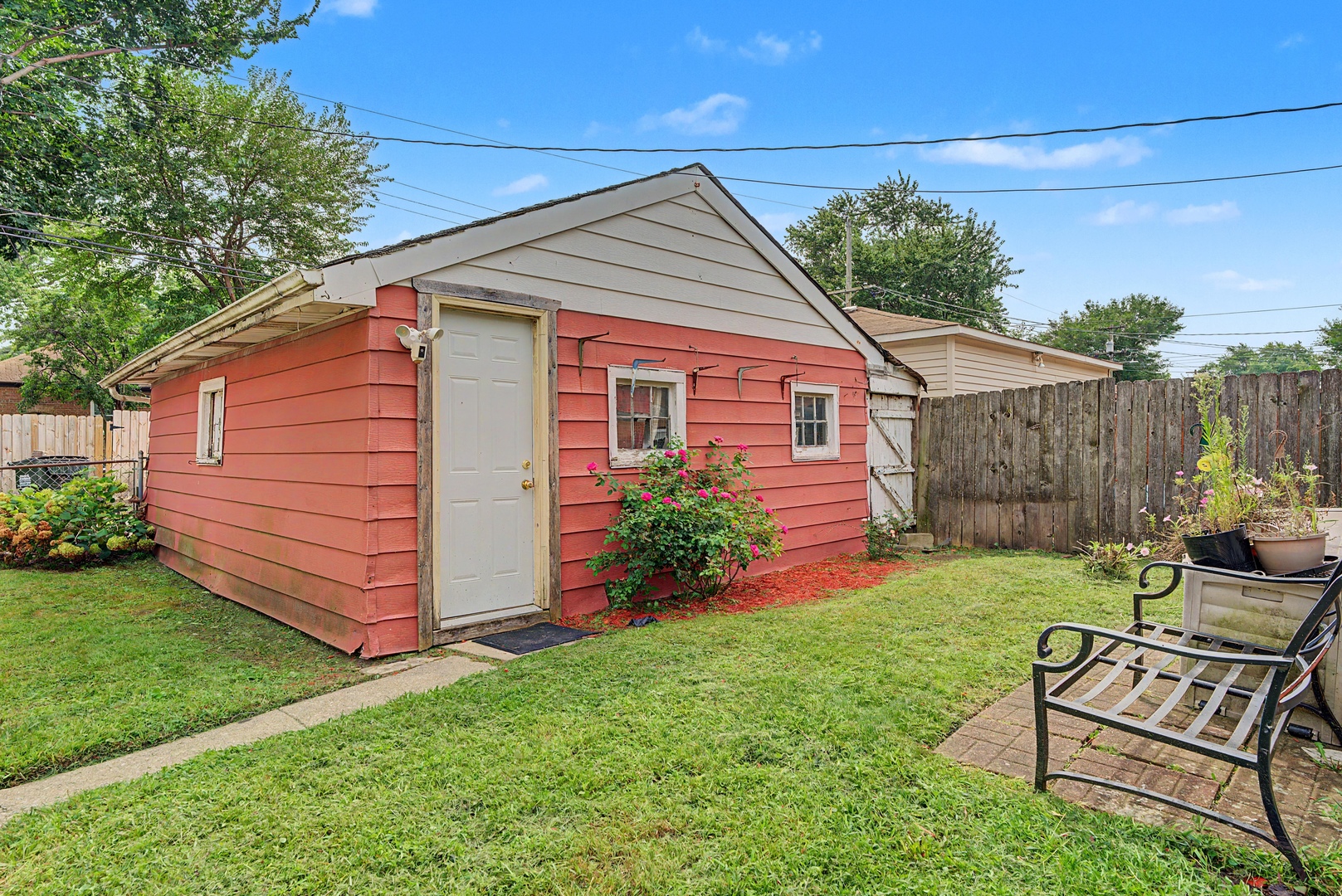 main property photo 14