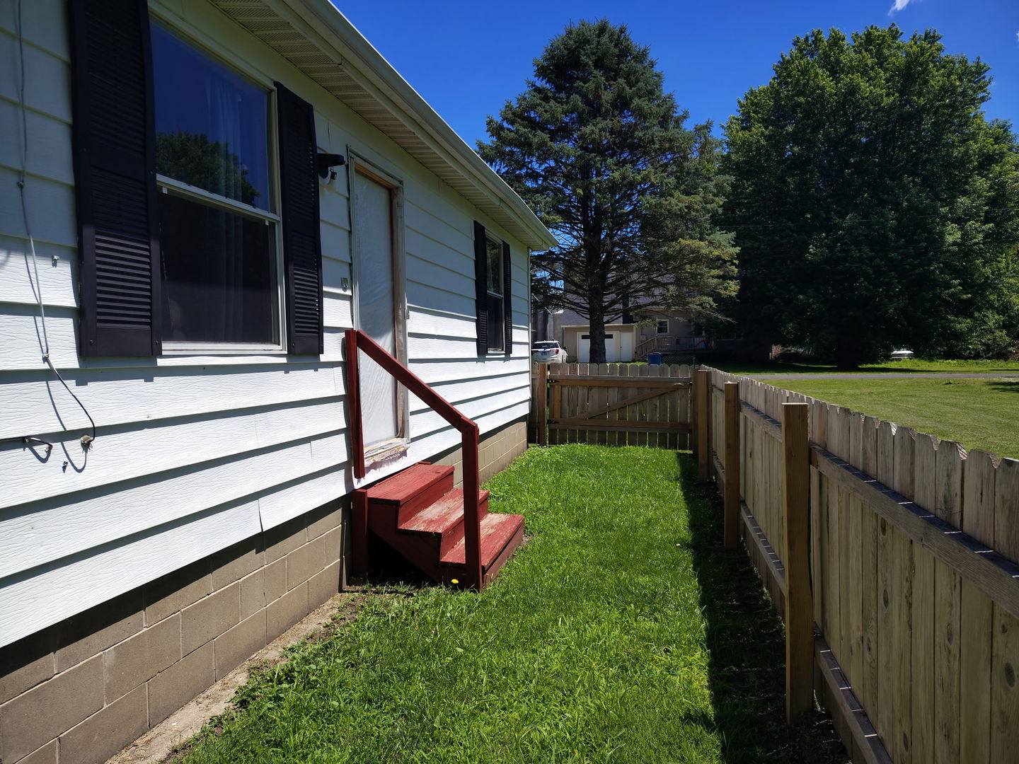 main property photo 24