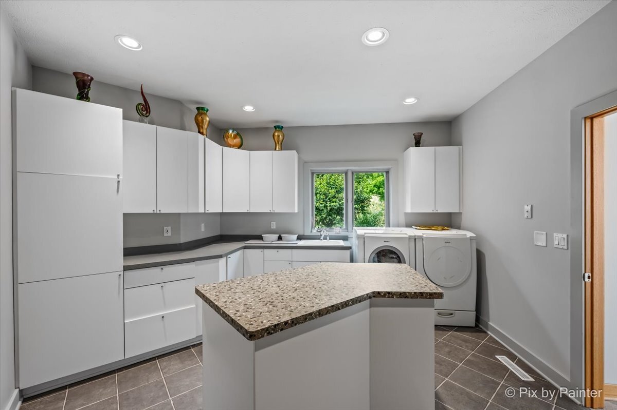 main property photo 70