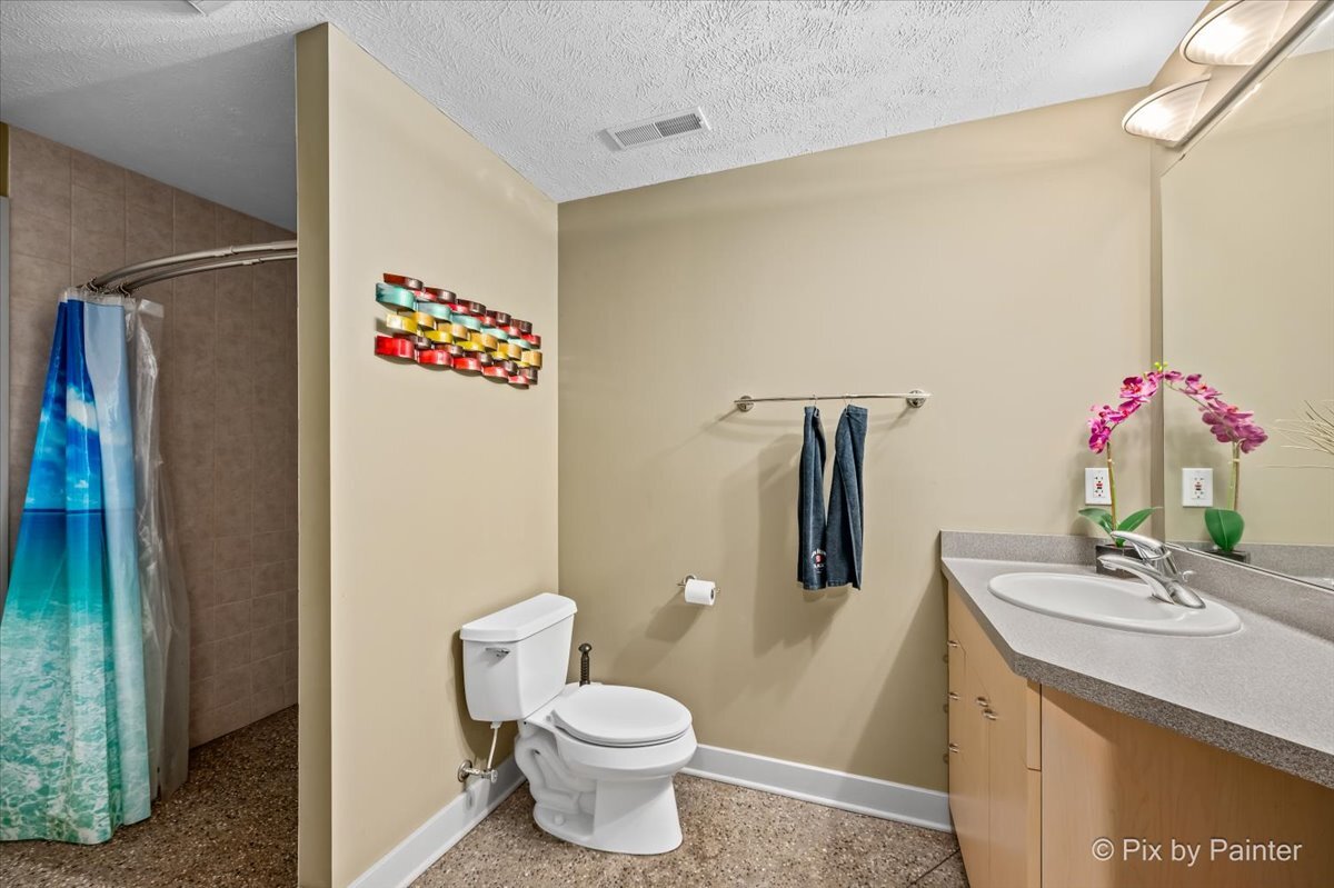 main property photo 75