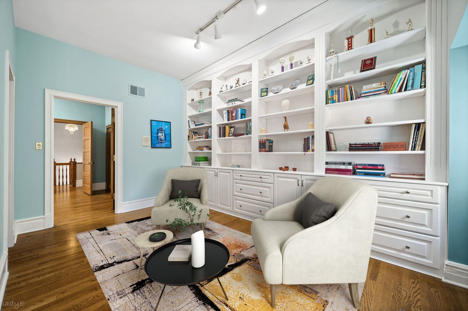 main property photo 29
