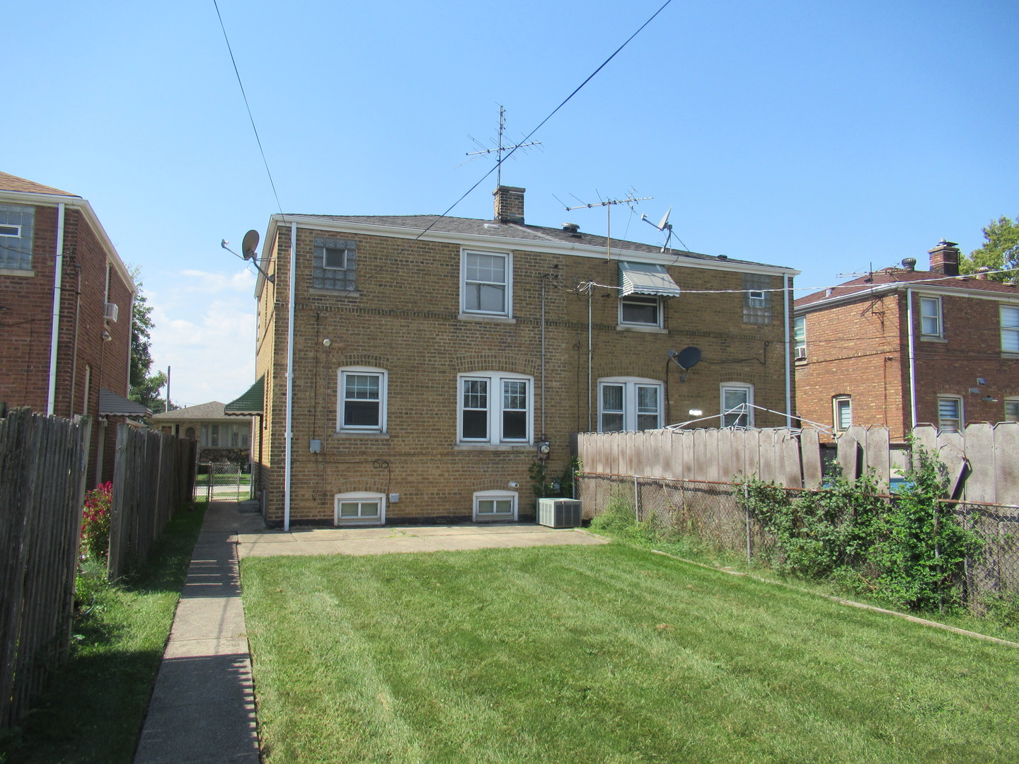 main property photo 6