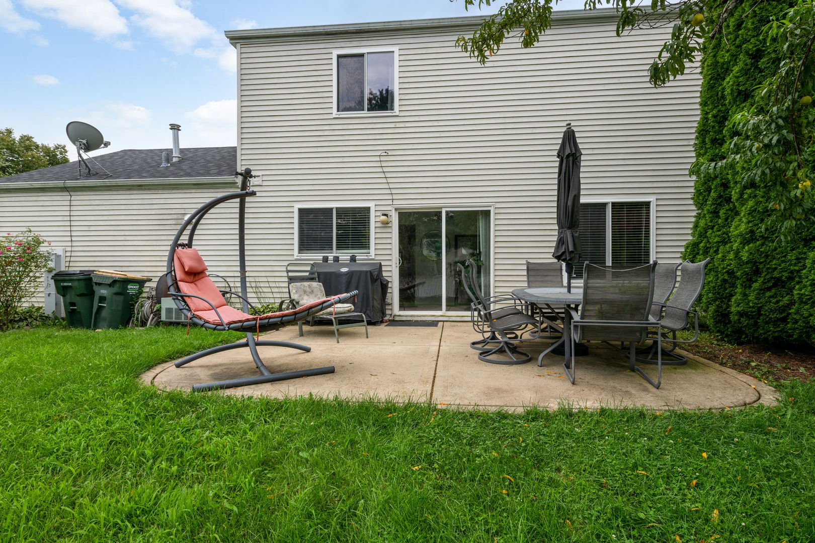main property photo 17