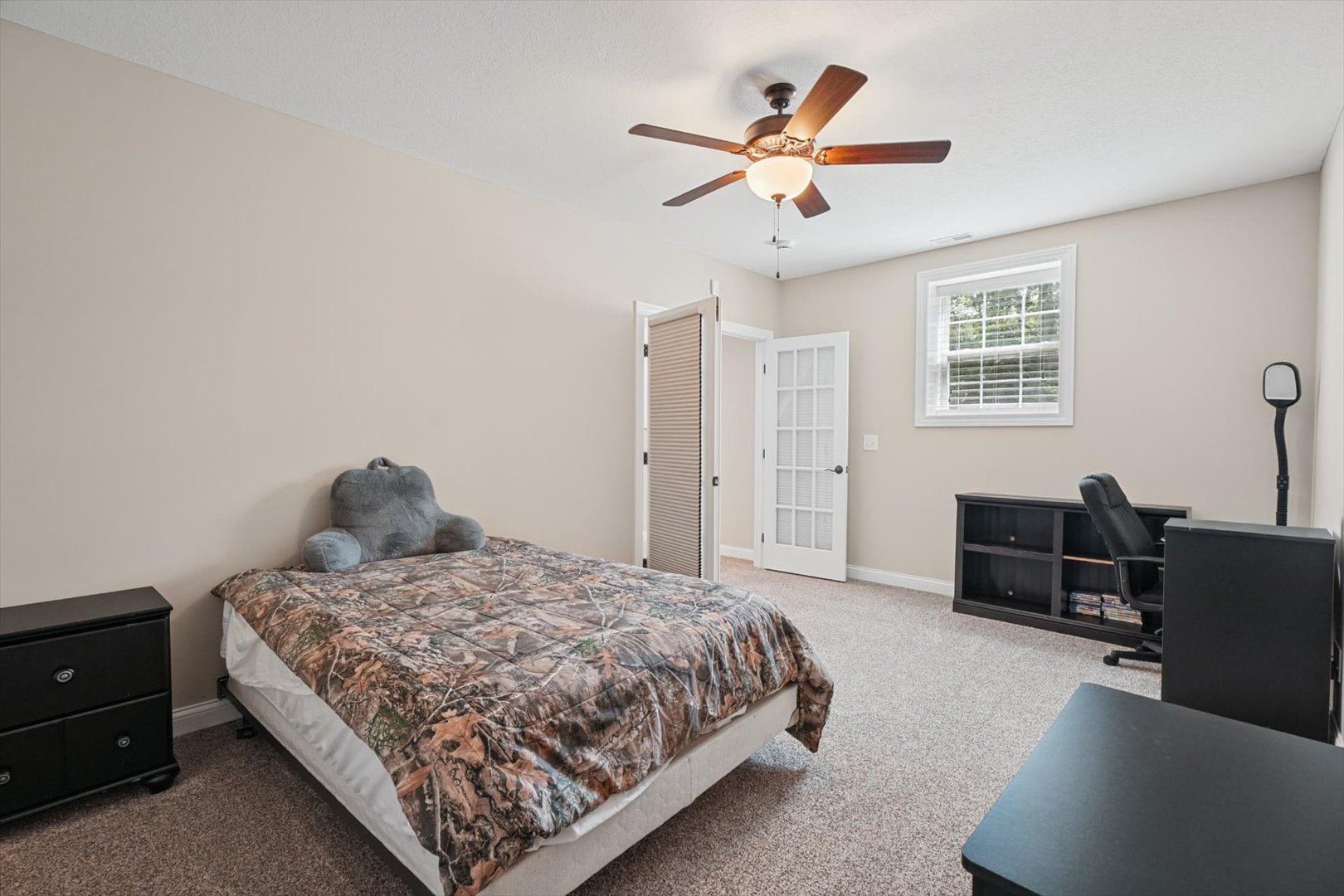 main property photo 59