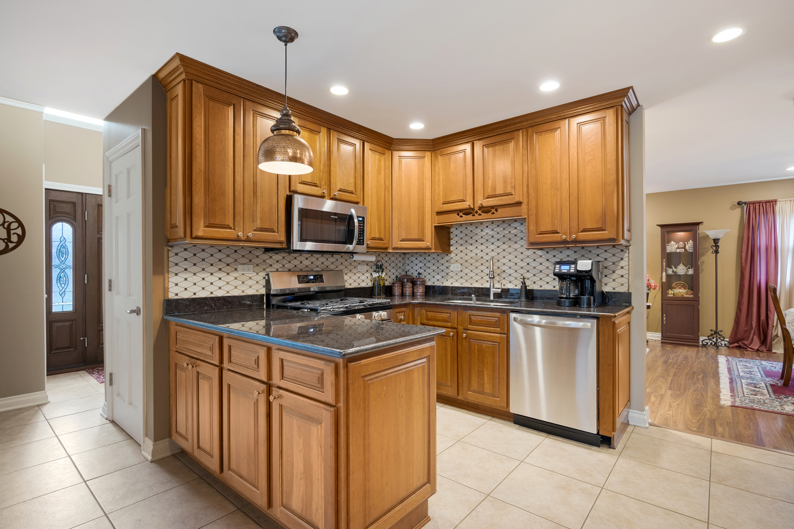 main property photo 13