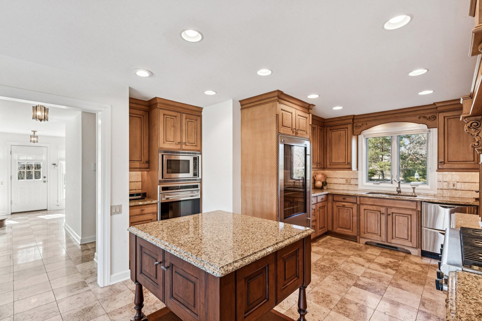 main property photo 16