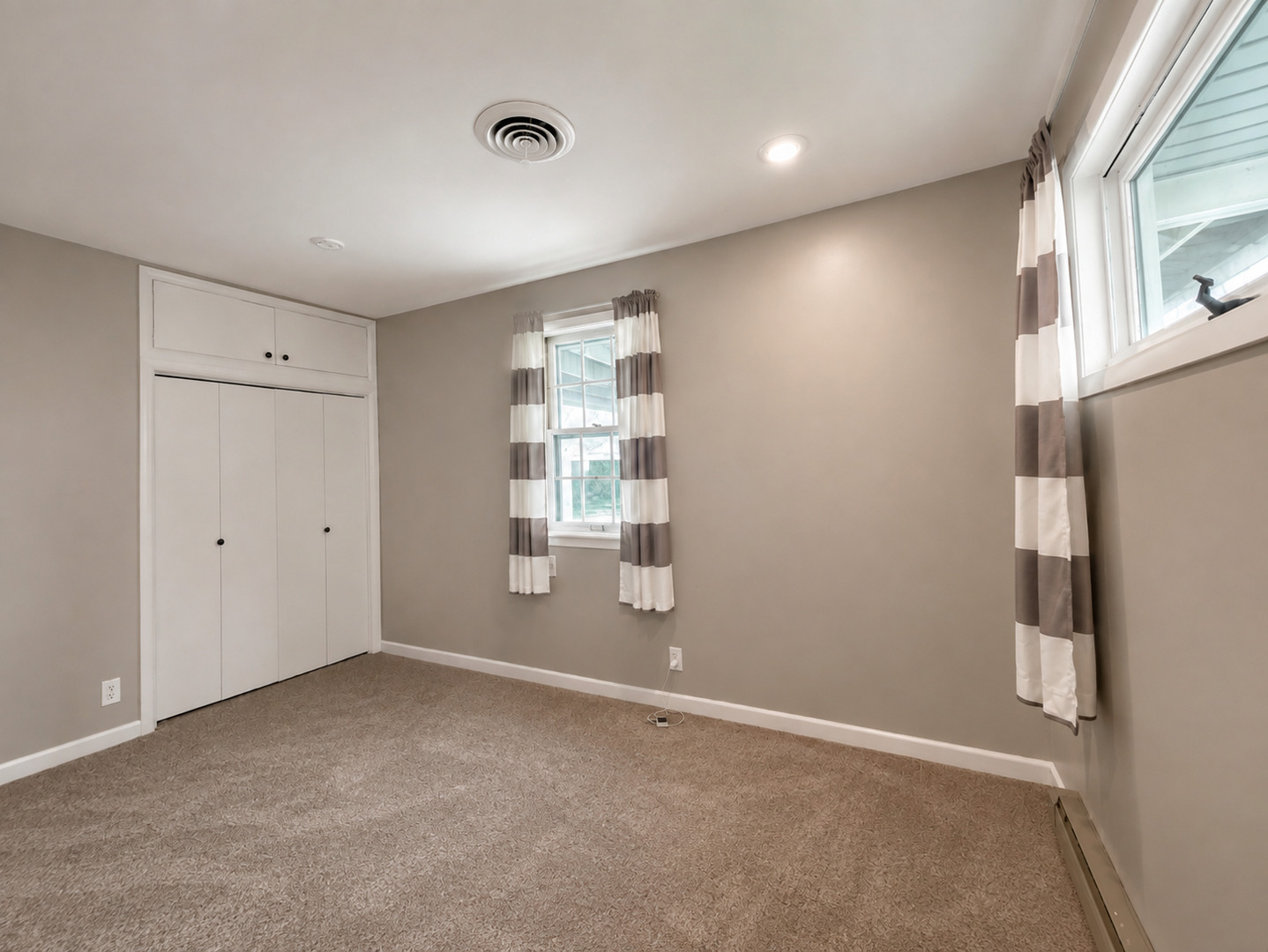 property viewer photo 35
