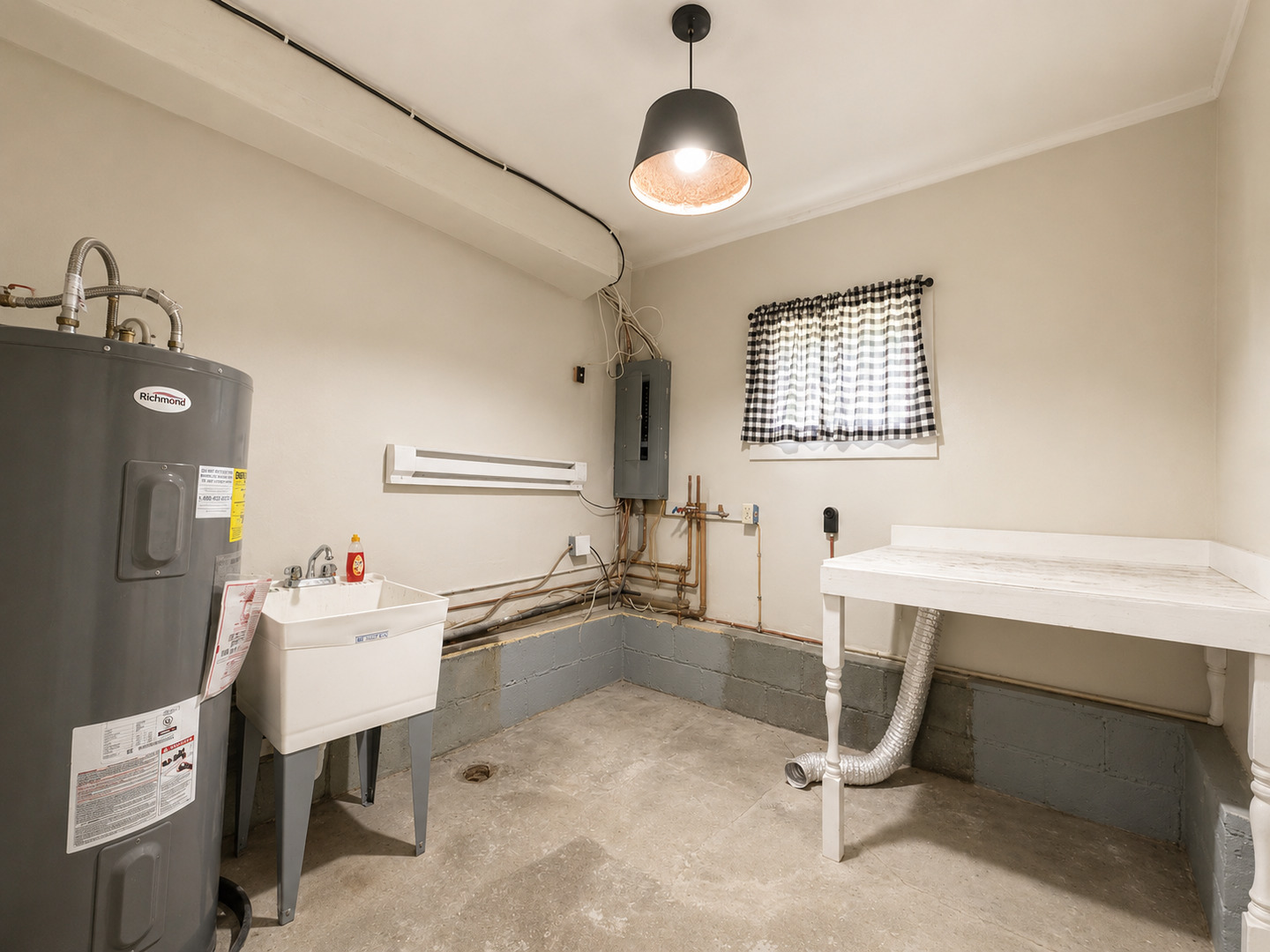 property viewer photo 36