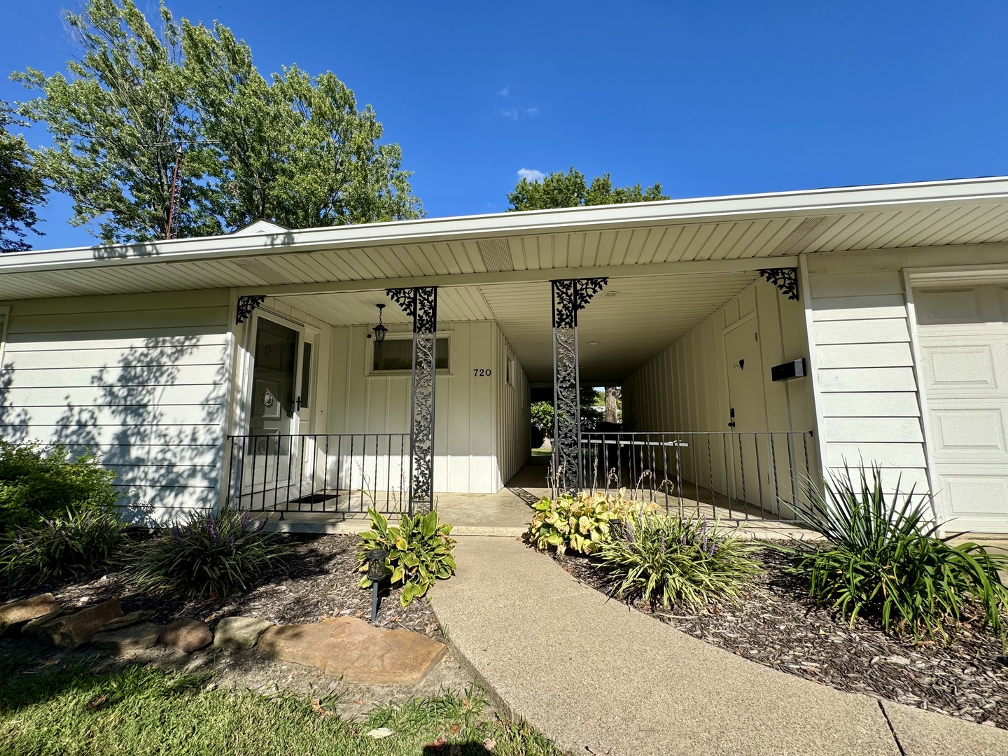 property viewer photo 8