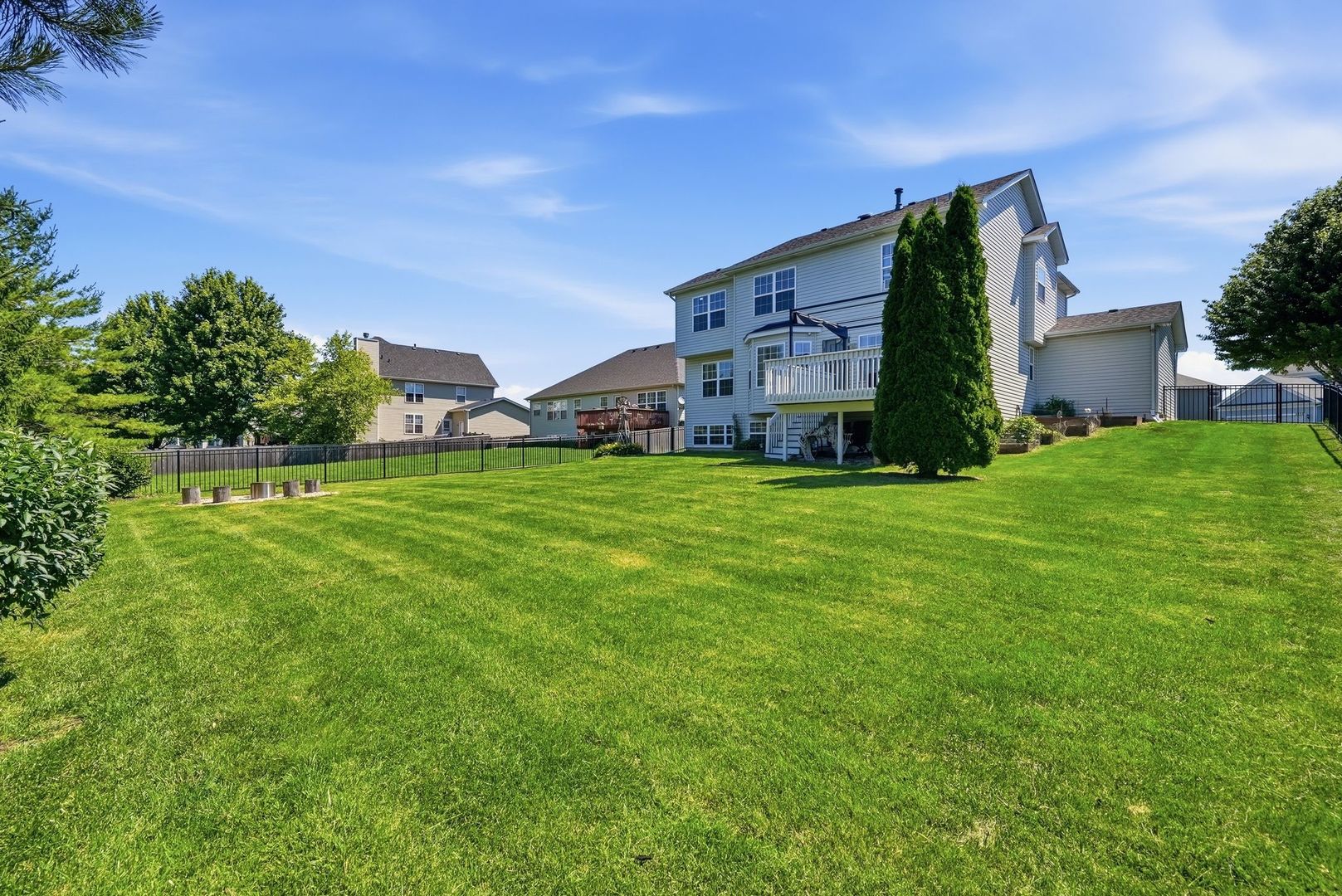 main property photo 44