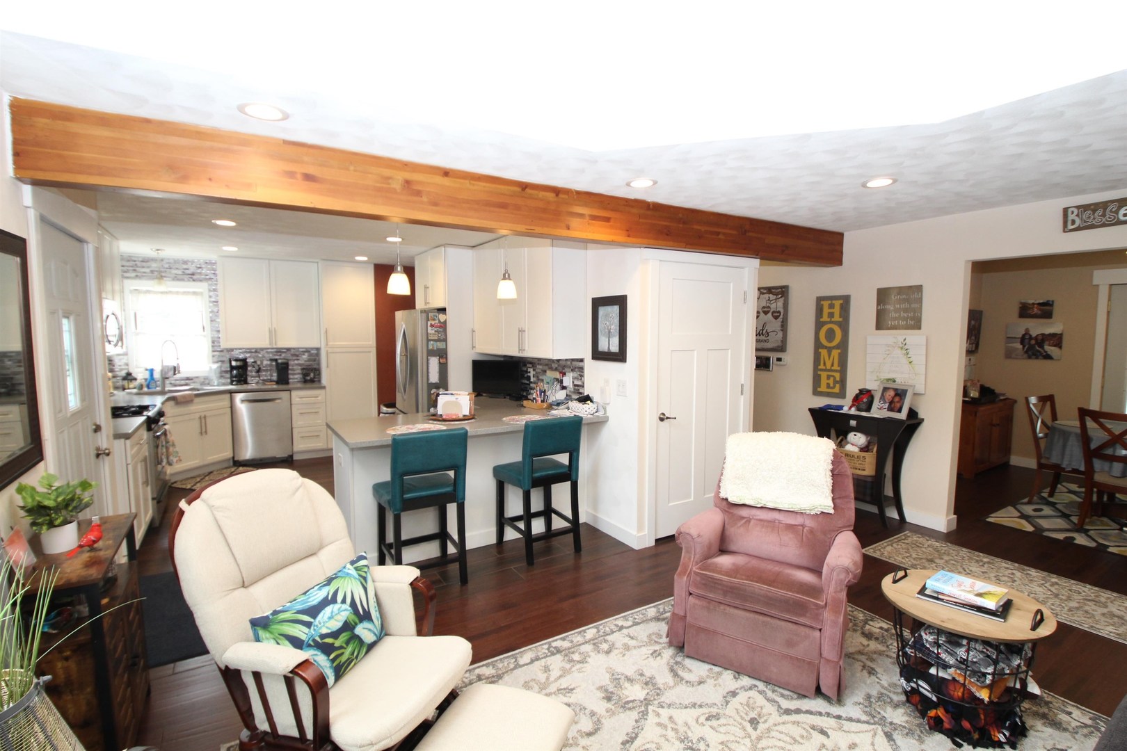 main property photo 5