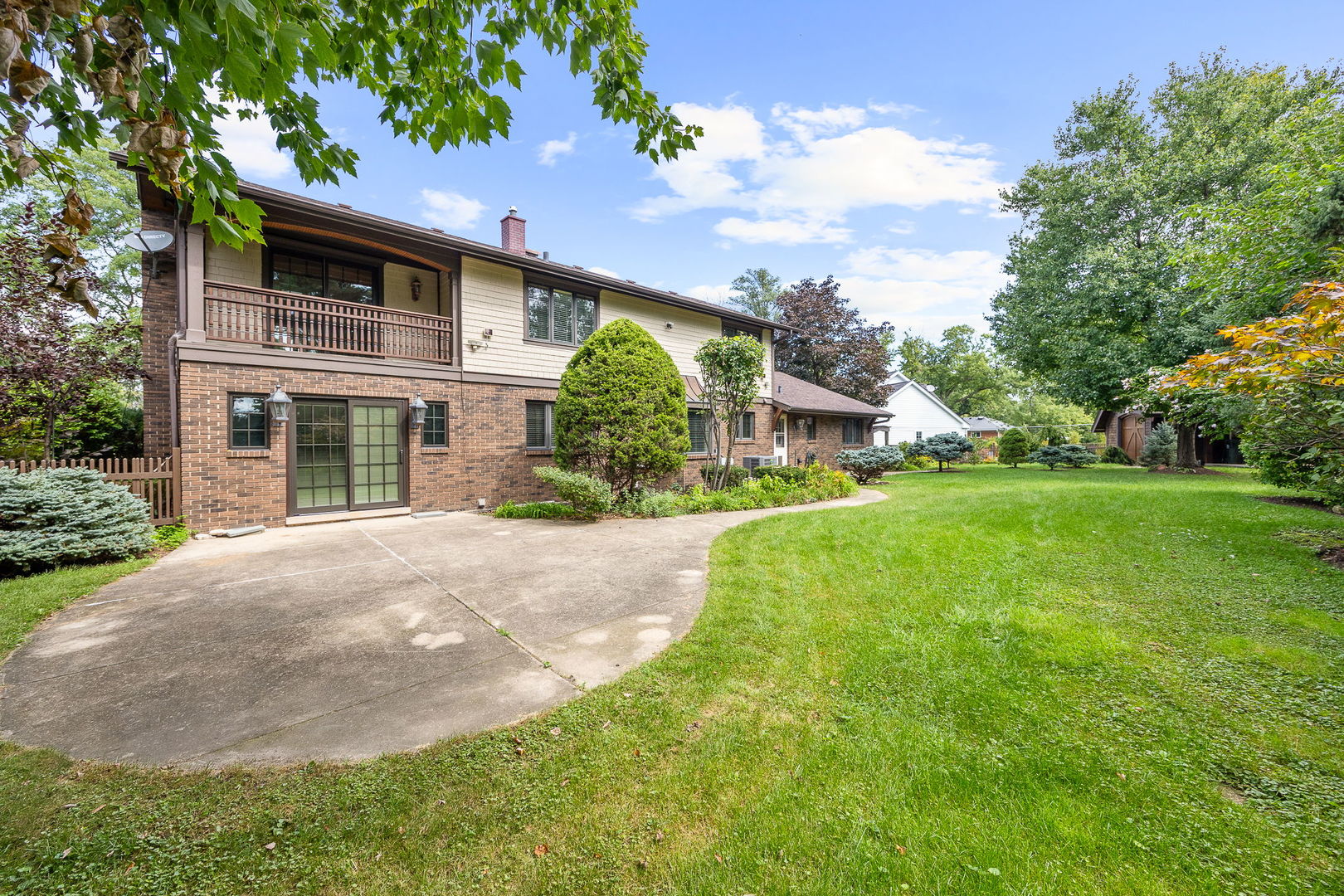 main property photo 35
