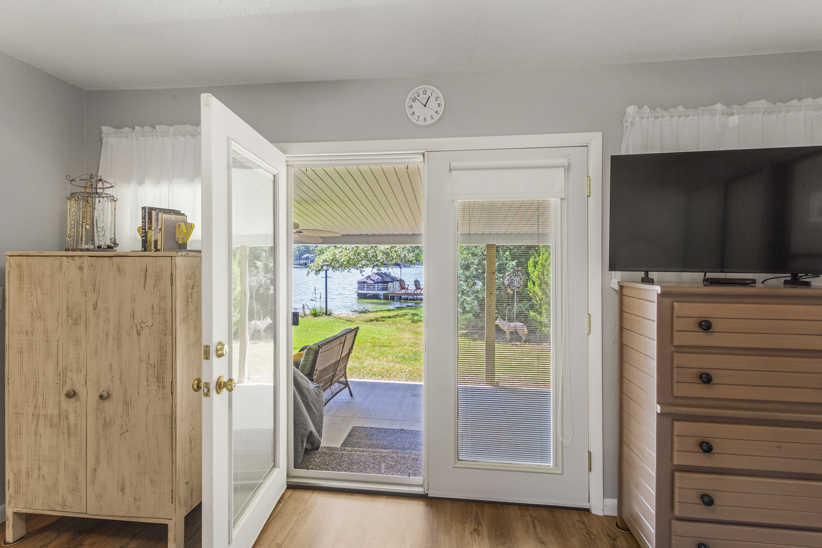 main property photo 38