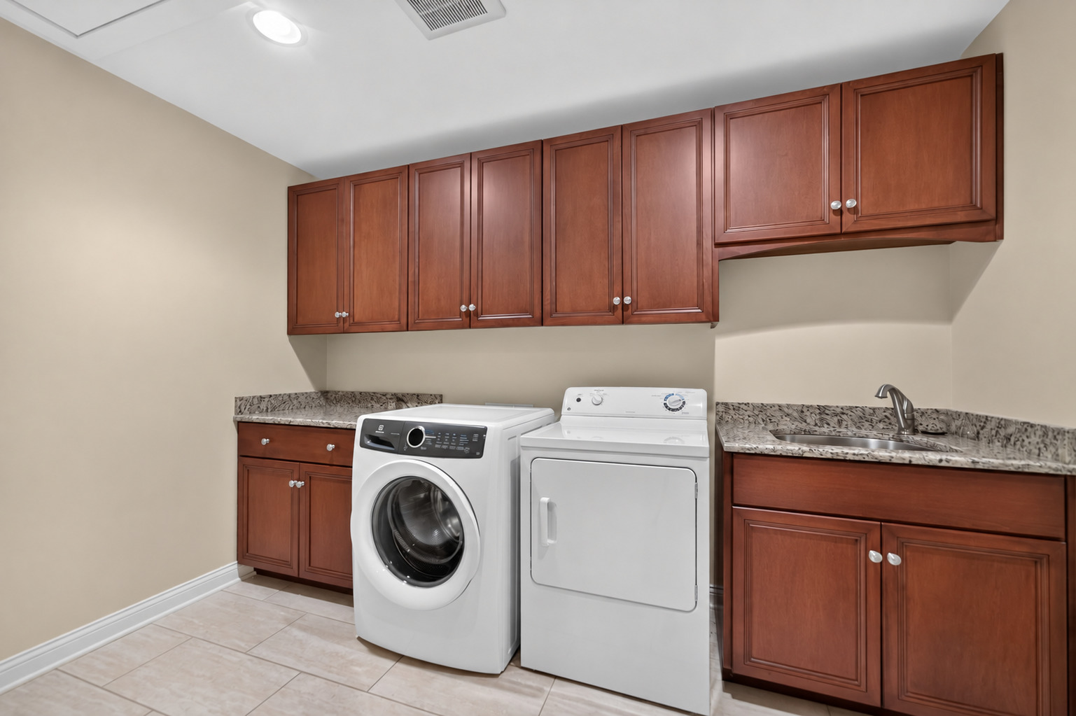 main property photo 67