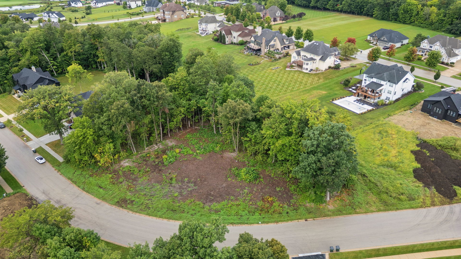 main property photo 3