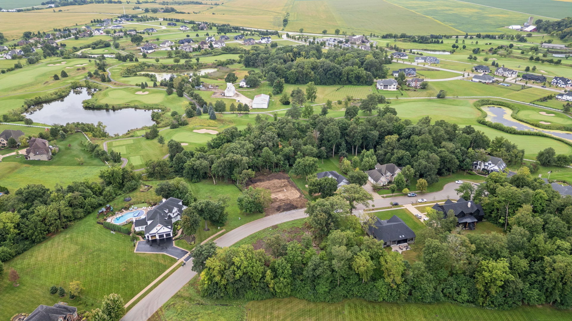 main property photo 5