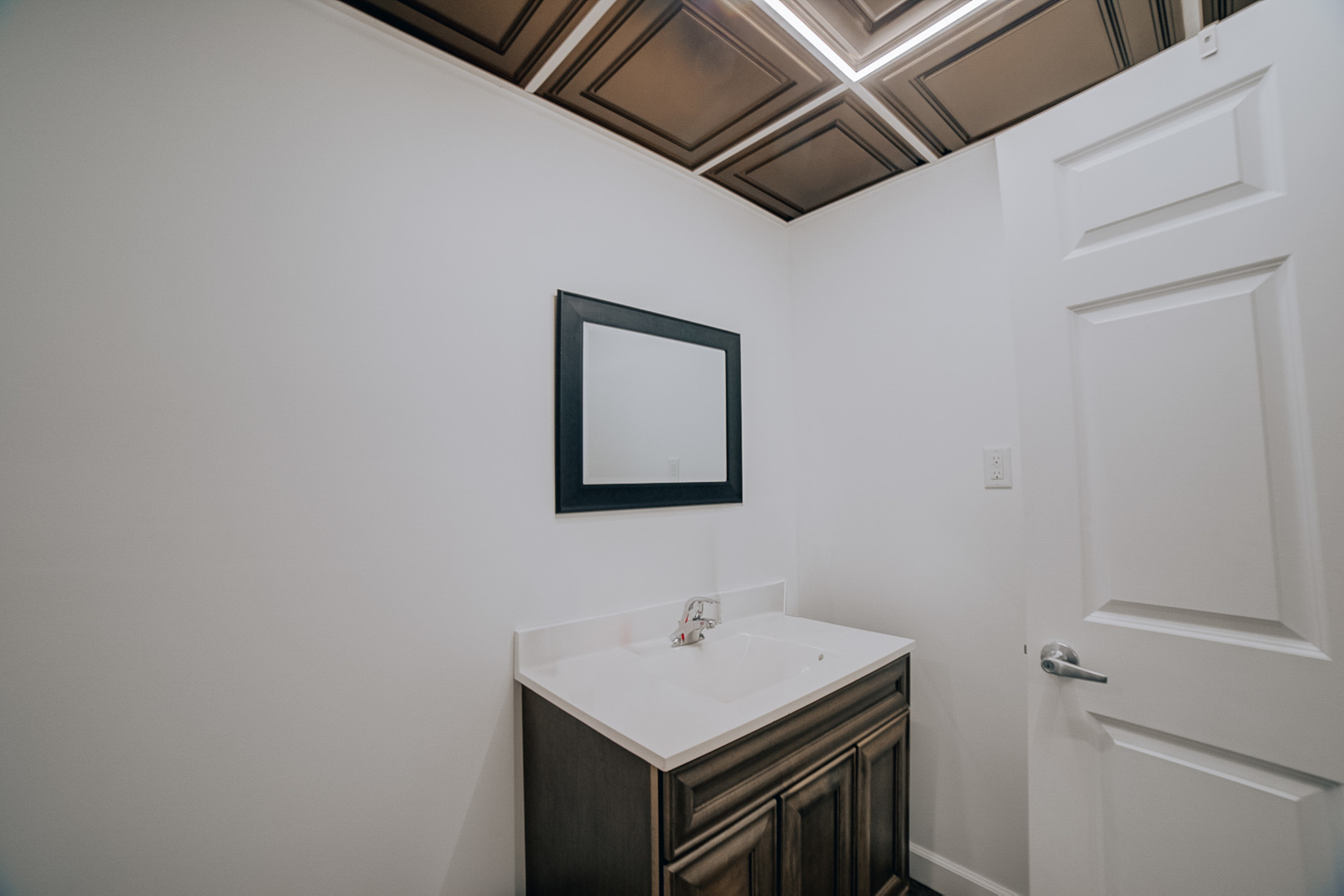 main property photo 78