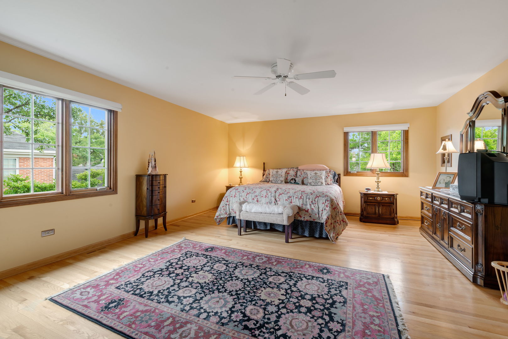 main property photo 17