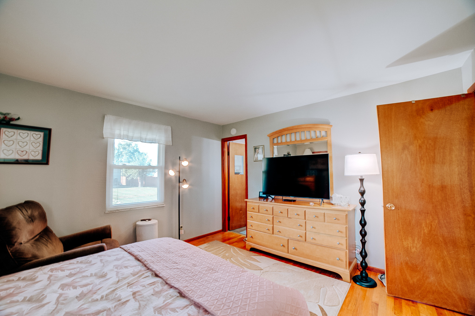 main property photo 27