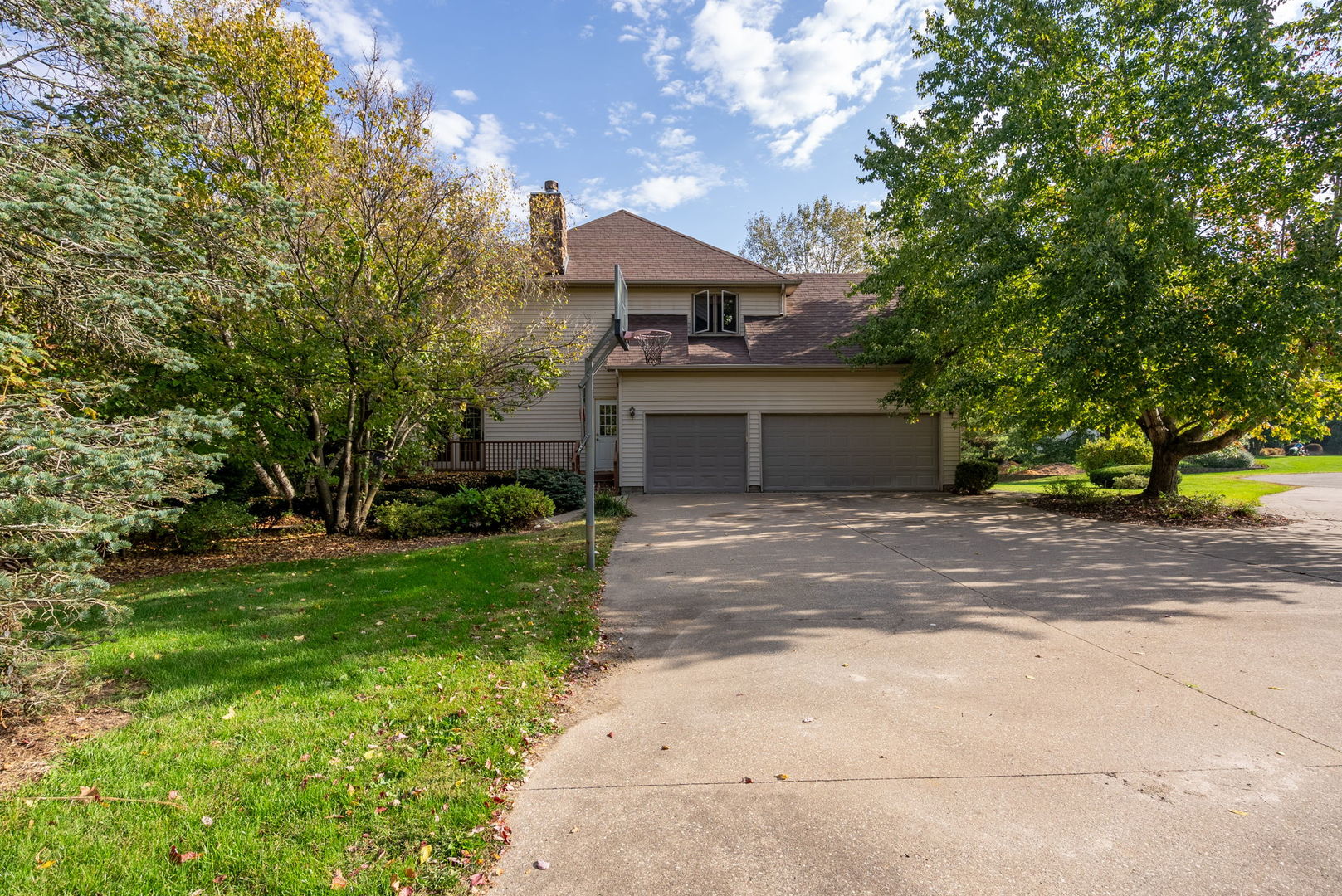 main property photo 3