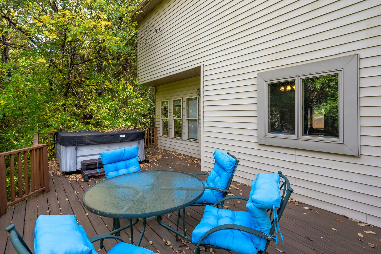 main property photo 32