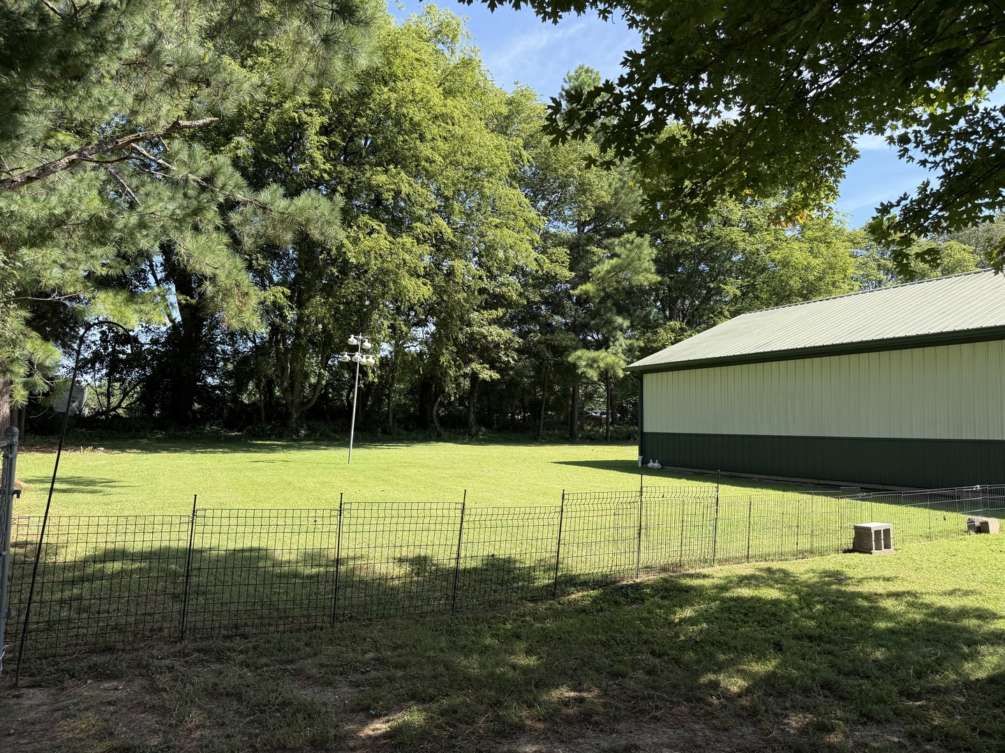 main property photo 23