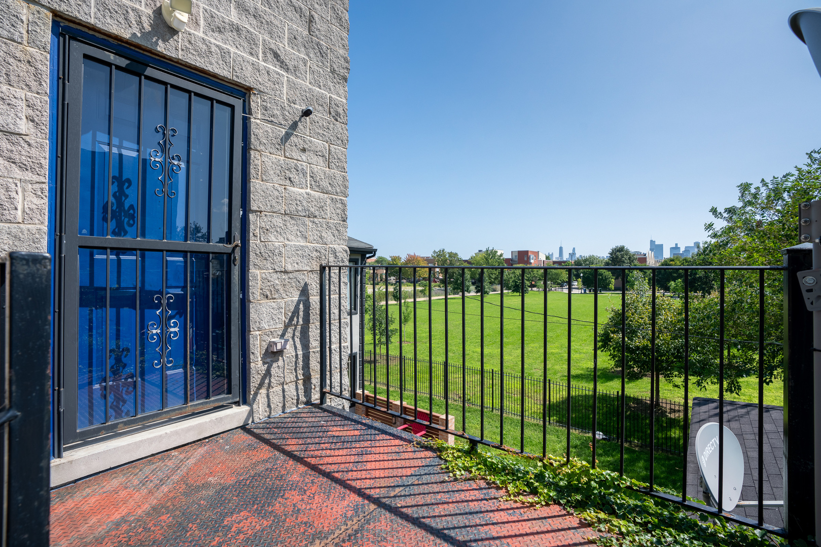 main property photo 14
