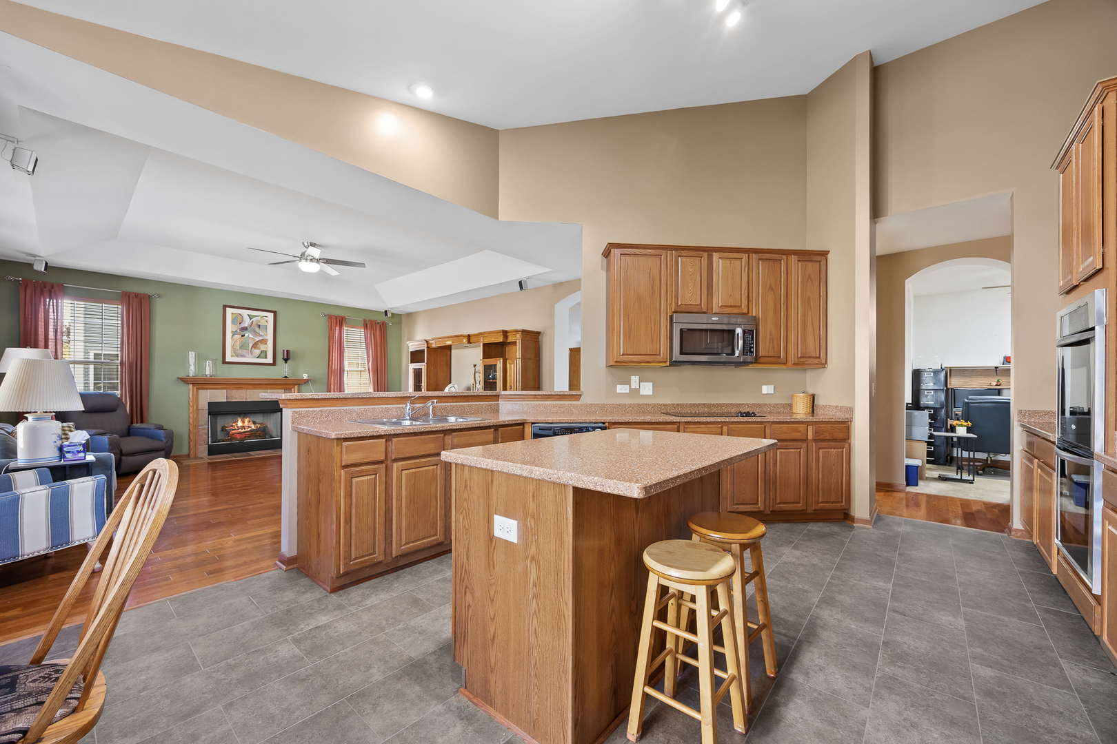 main property photo 15