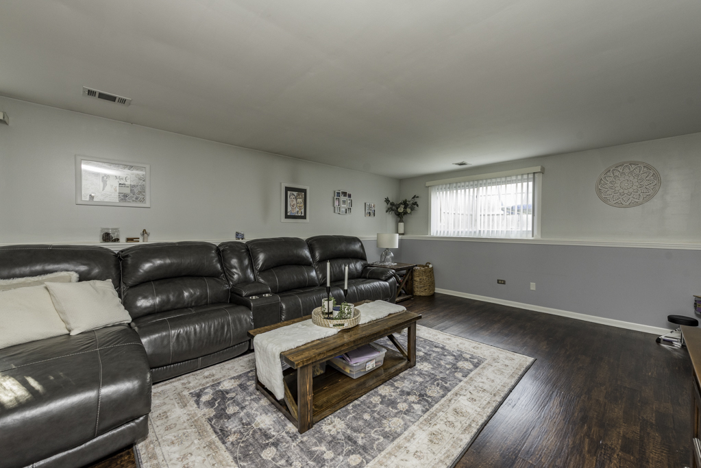 property viewer photo 20