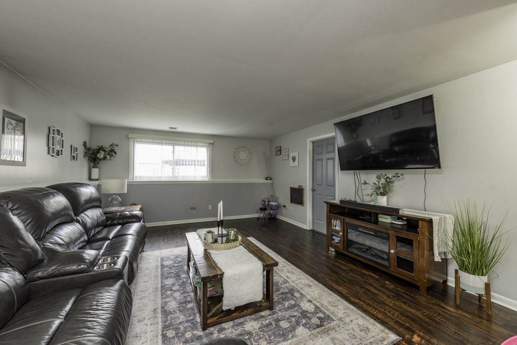 property viewer photo 23