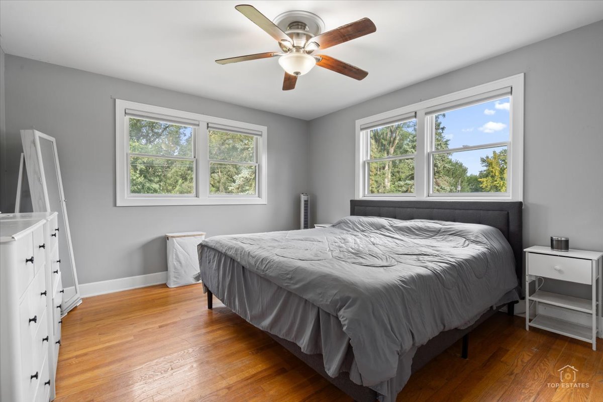 property viewer photo 15