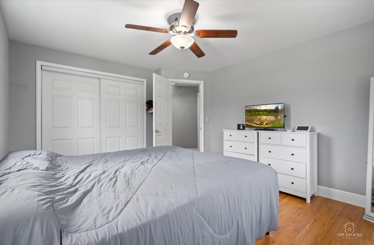 property viewer photo 16