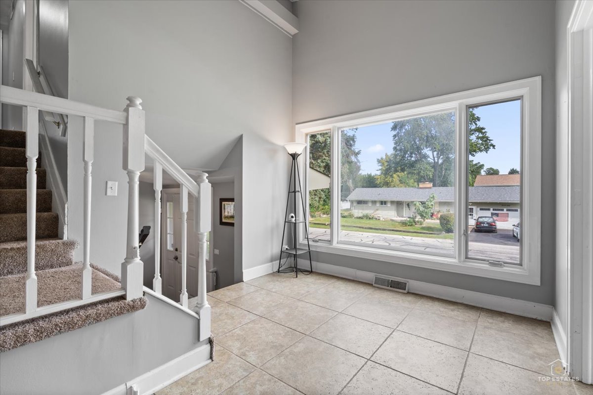 property viewer photo 9