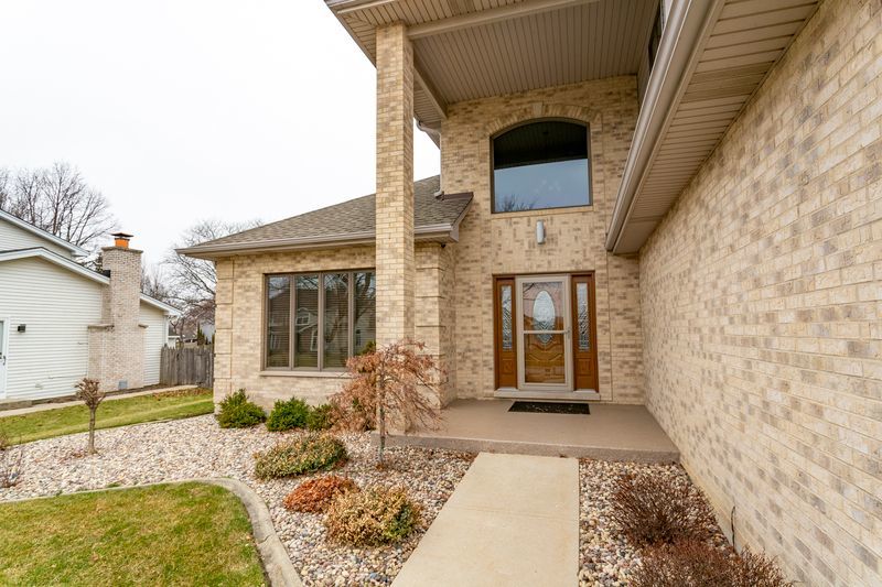 main property photo 3