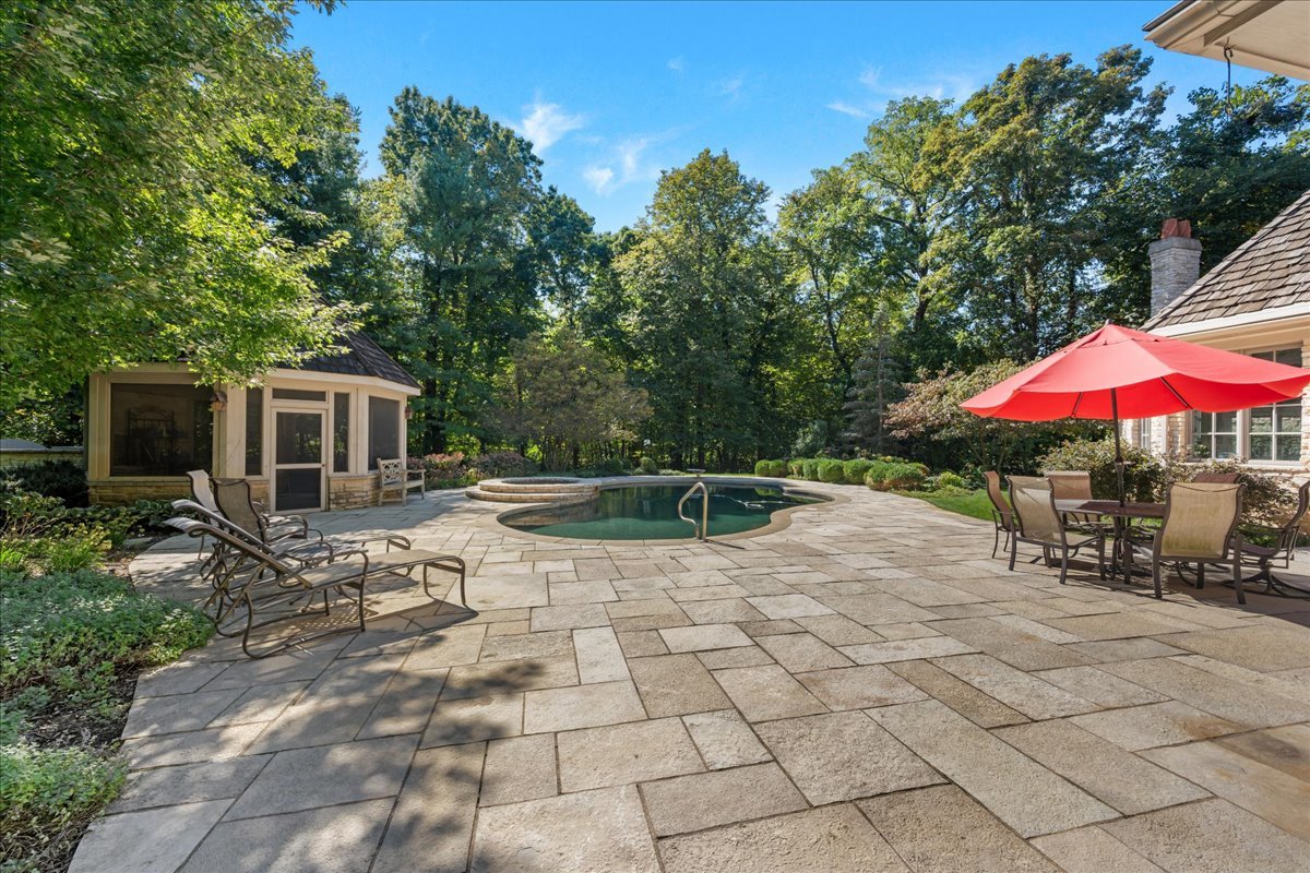 main property photo 50