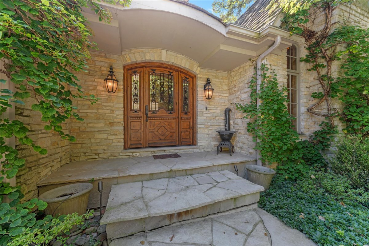 main property photo 58