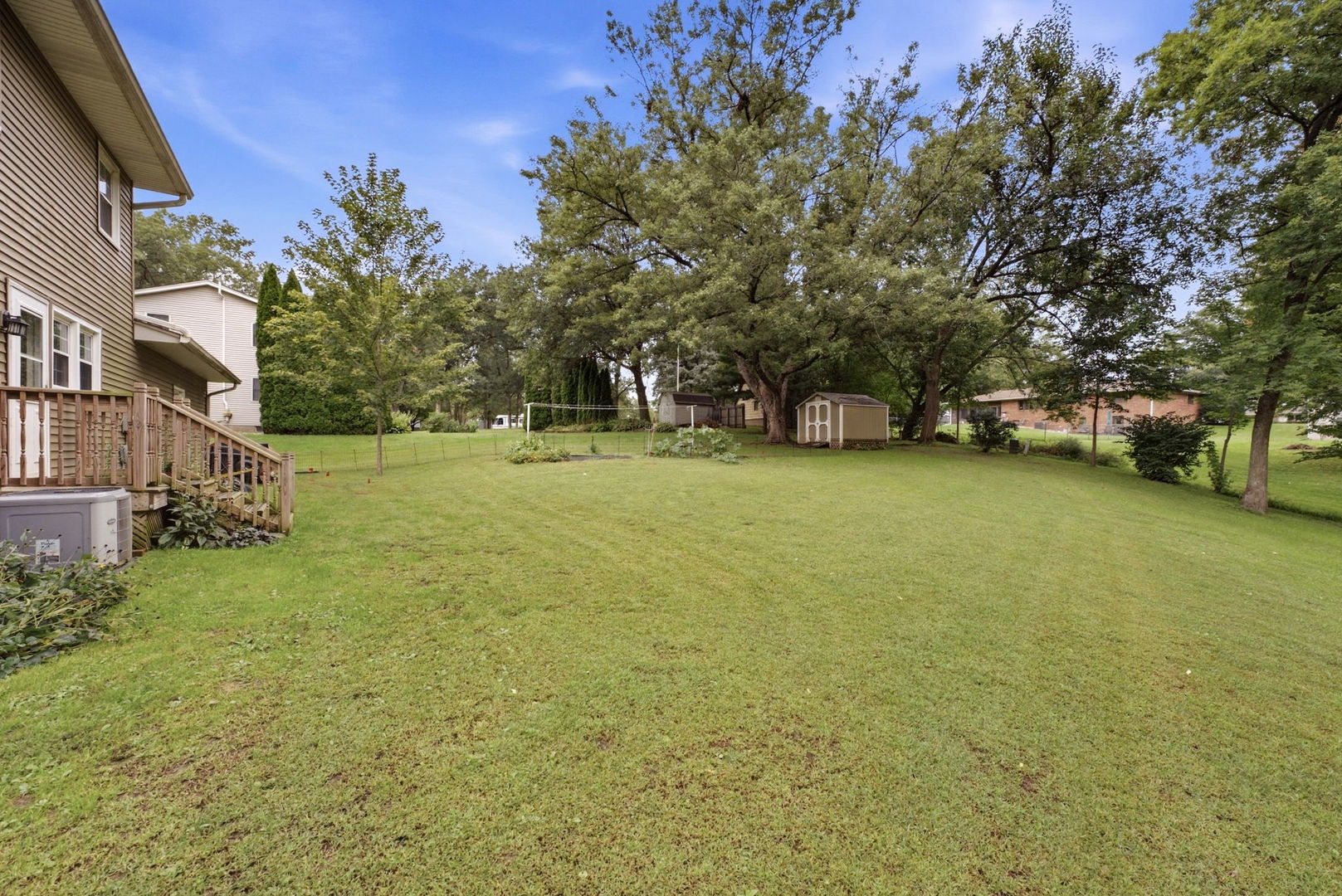main property photo 25