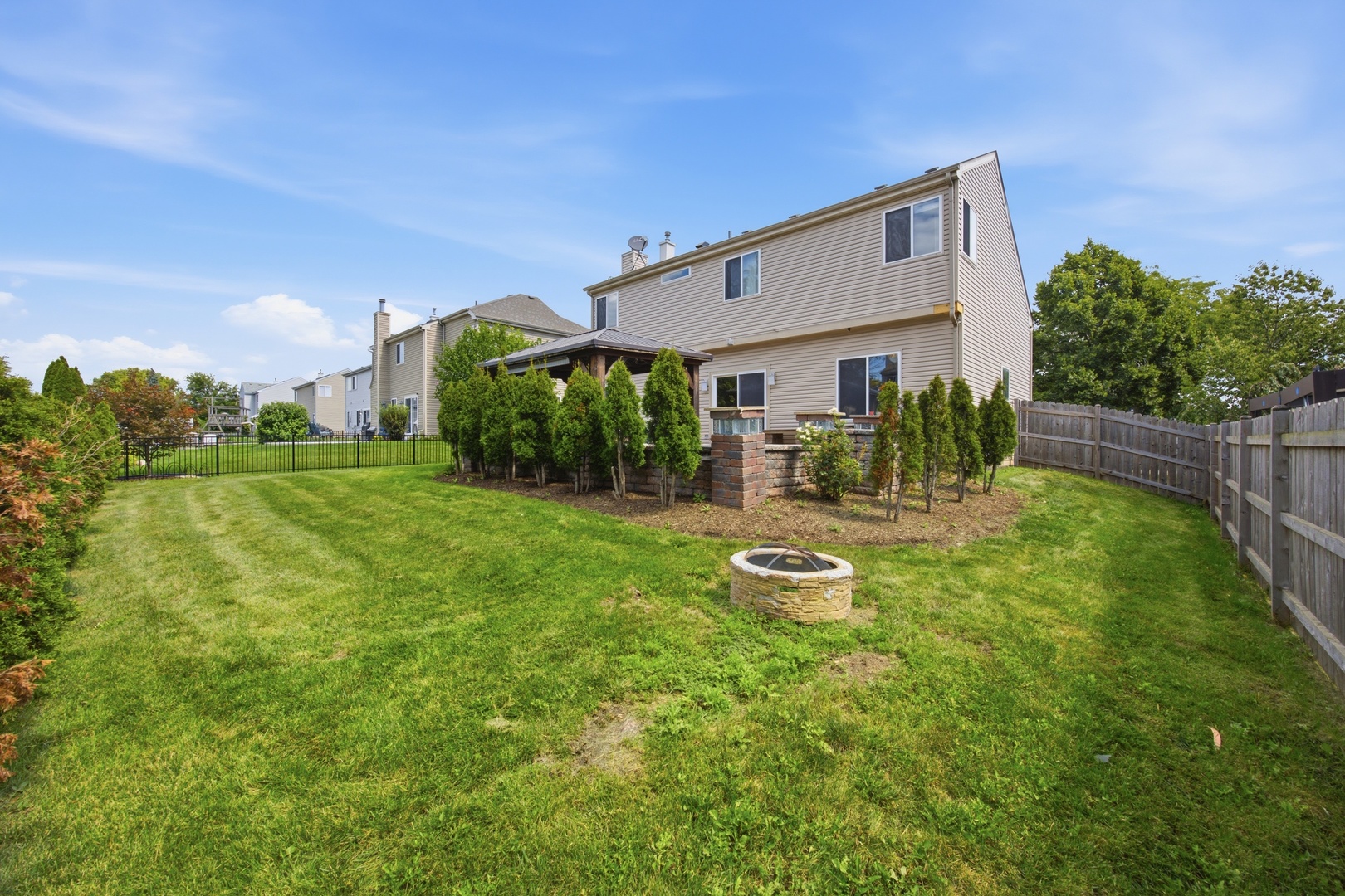 main property photo 33