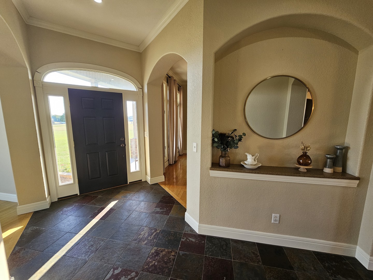 main property photo 17