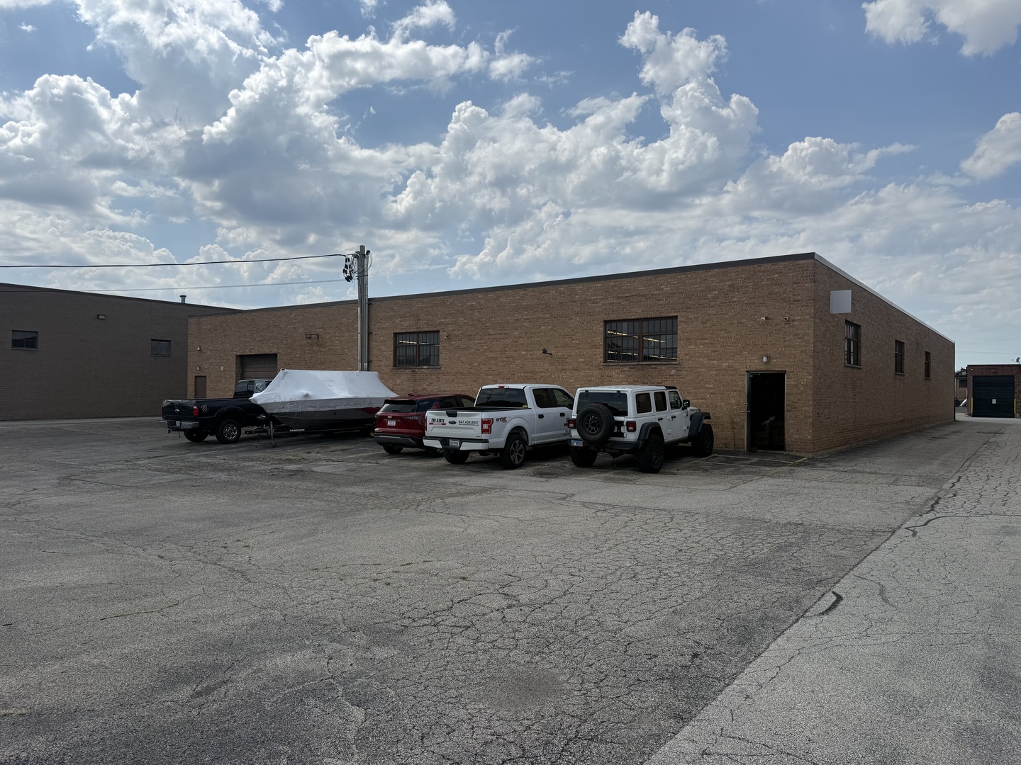 main property photo 16