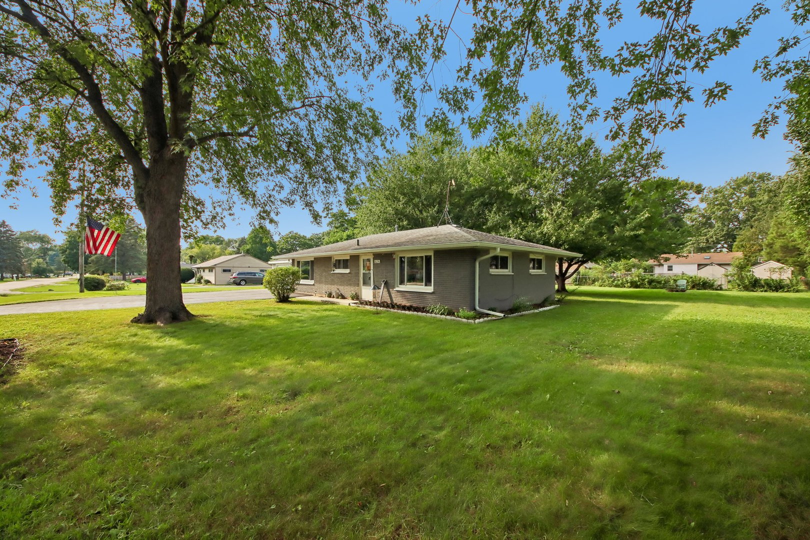 main property photo 2