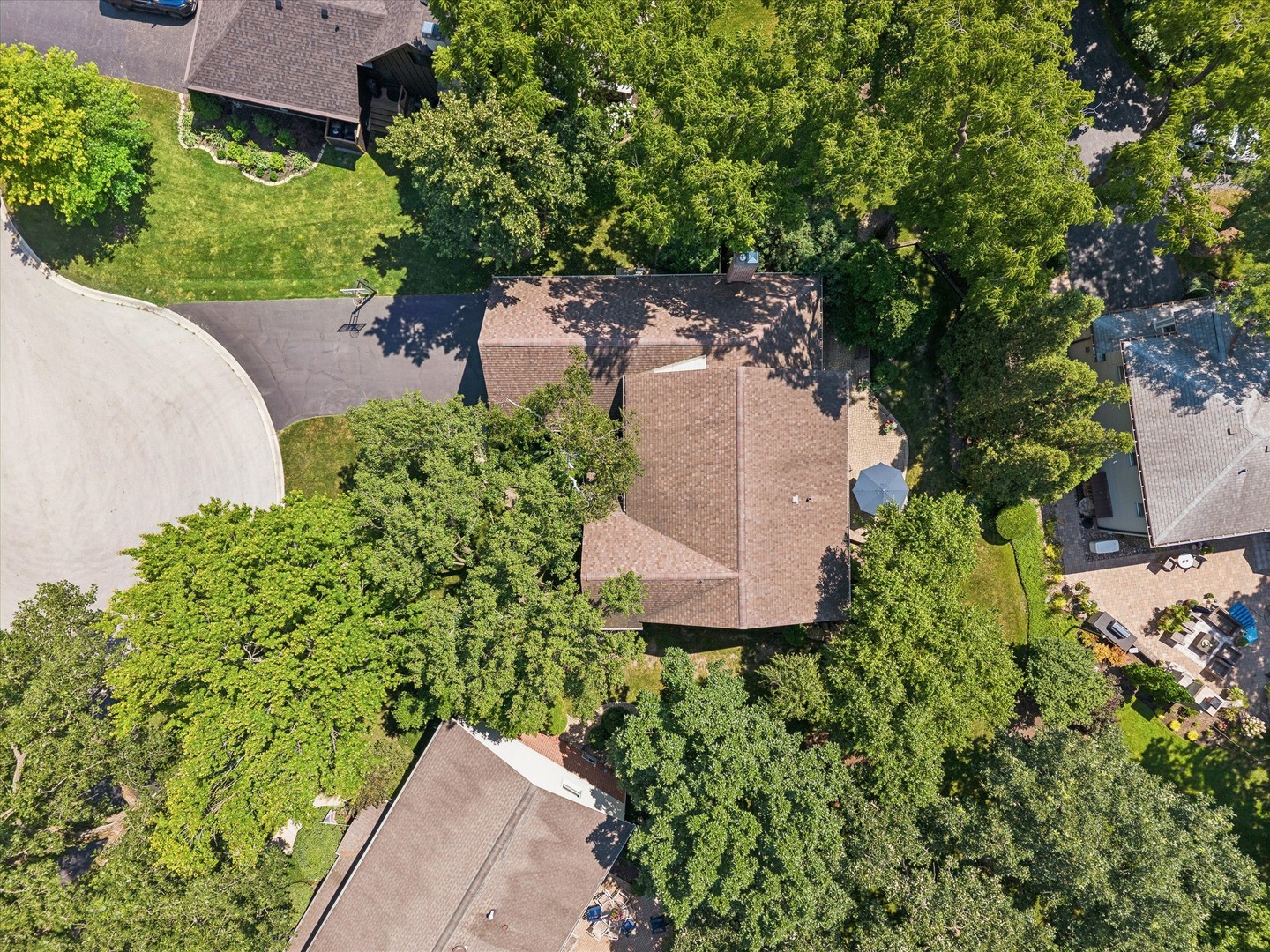 main property photo 40