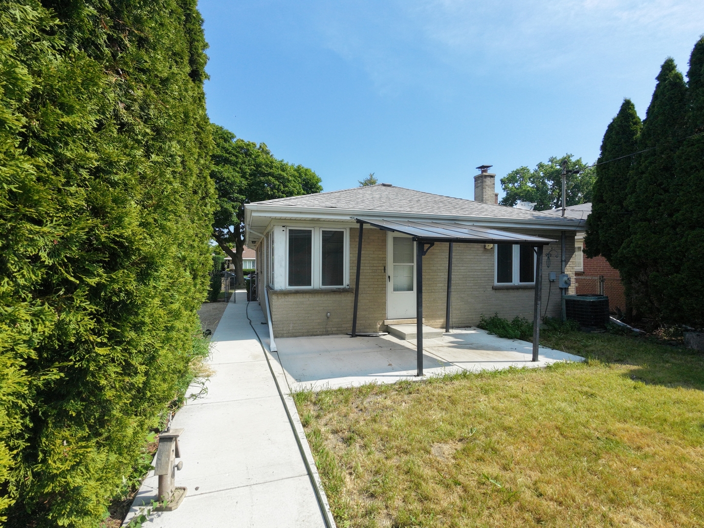 main property photo 13