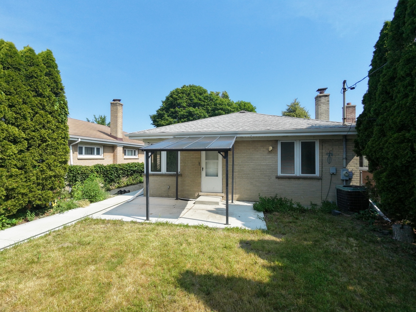 main property photo 17
