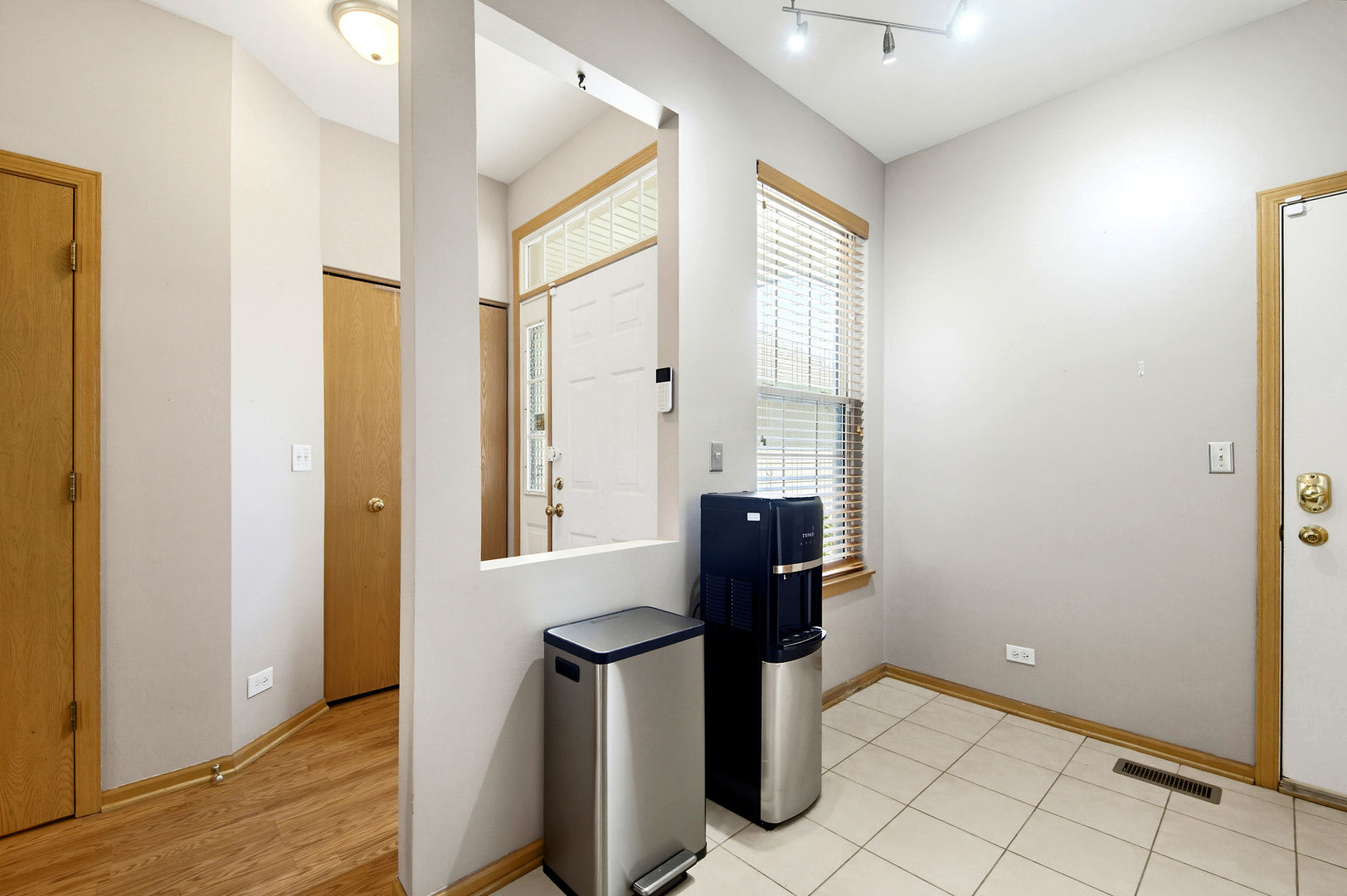 property viewer photo 4