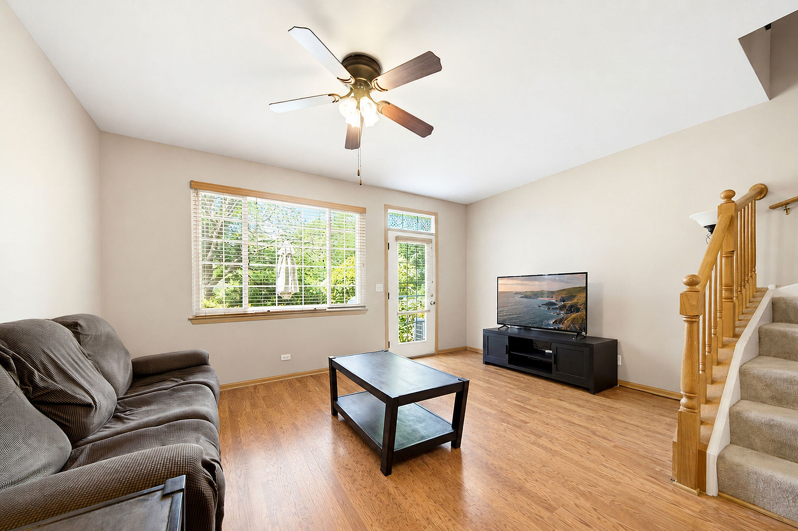 property viewer photo 7
